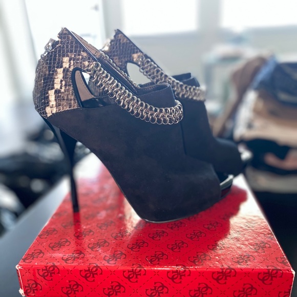 Guess Shoes - Guess Suede Bootie